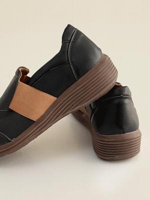 Rentof leather slip-on 4cm 球鞋/布鞋