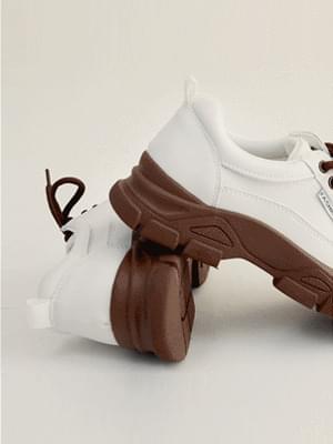 Izeve sneakers 4cm 球鞋/布鞋