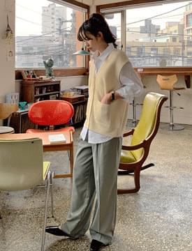 Move pintuck wide slacks