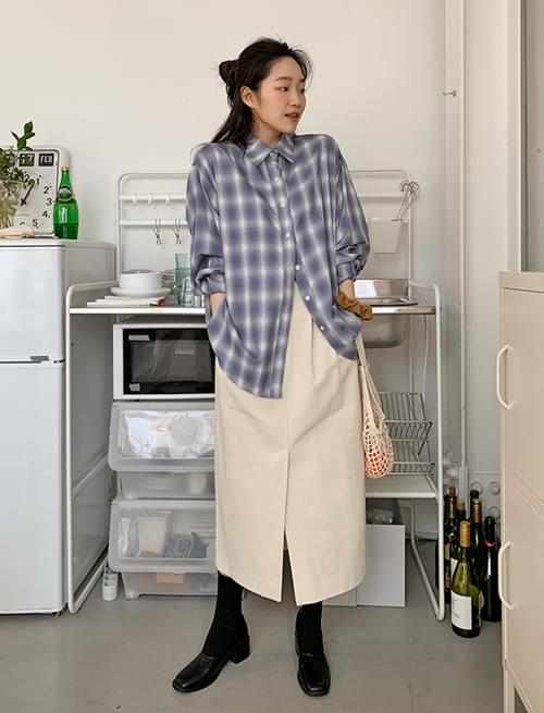 Mild Pintuck Banding Long Skirt