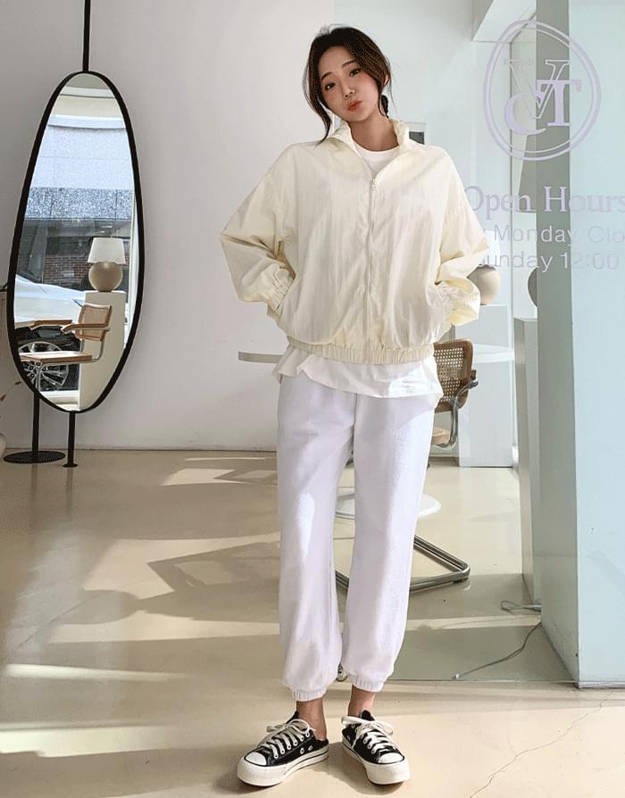 컬러윈드집업