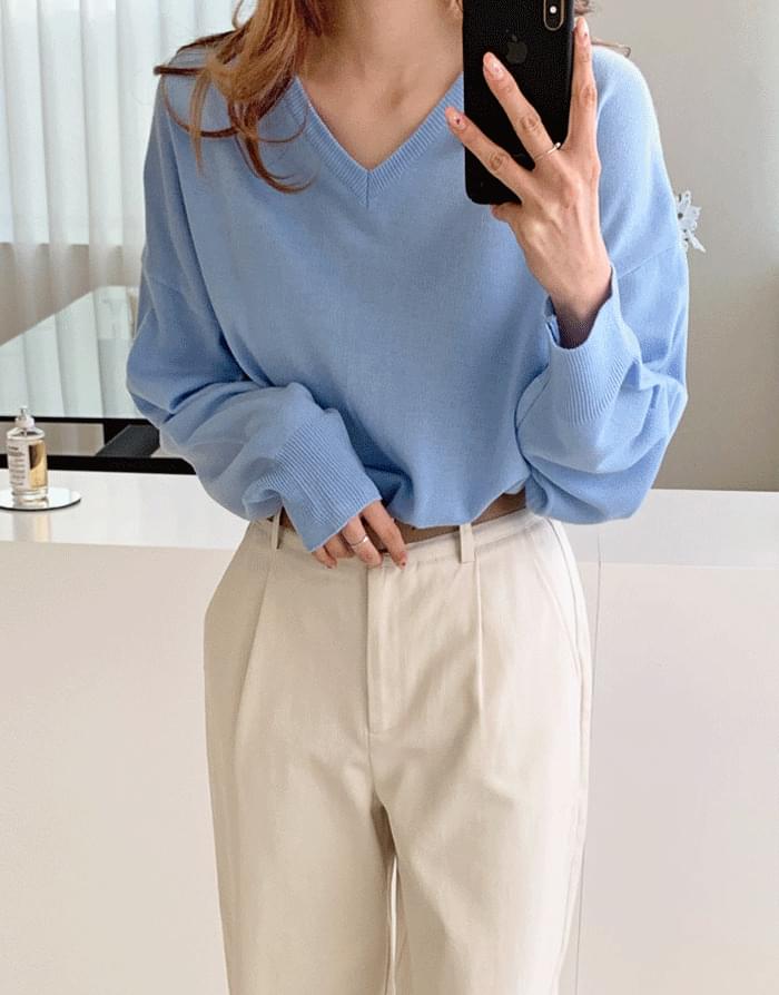 데이아루즈핏브이넥니트
