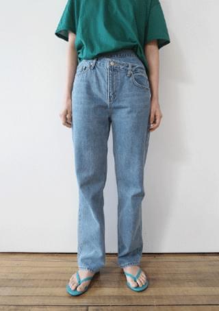 デニムパンツ