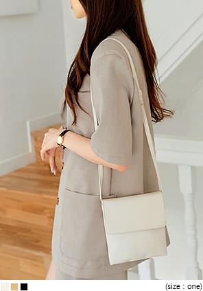 Snap-Buttoned Flap Crossbody Bag