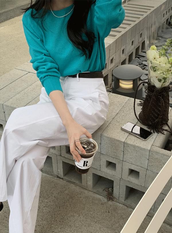 Round wide pants