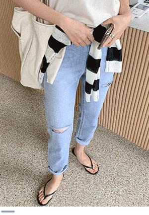 Summer preparation ripped jeans