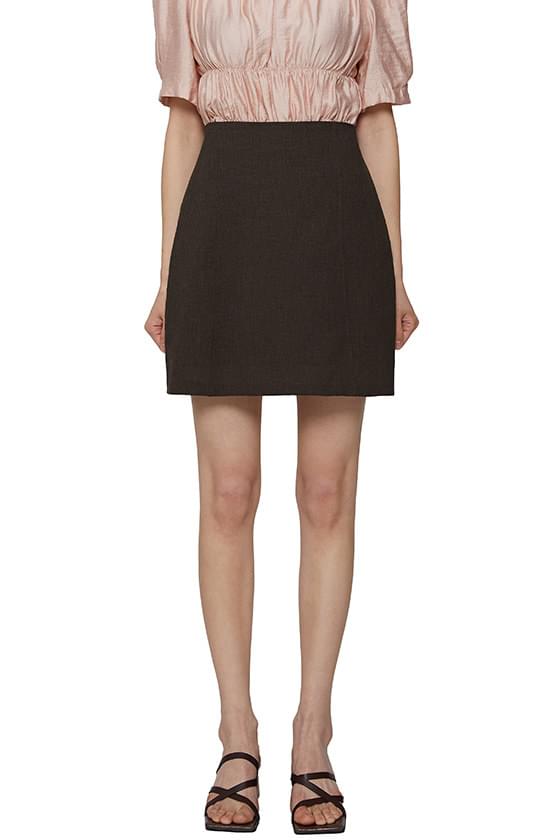 Blanc short skirt