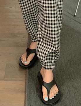 Daily Louver Flip Flops