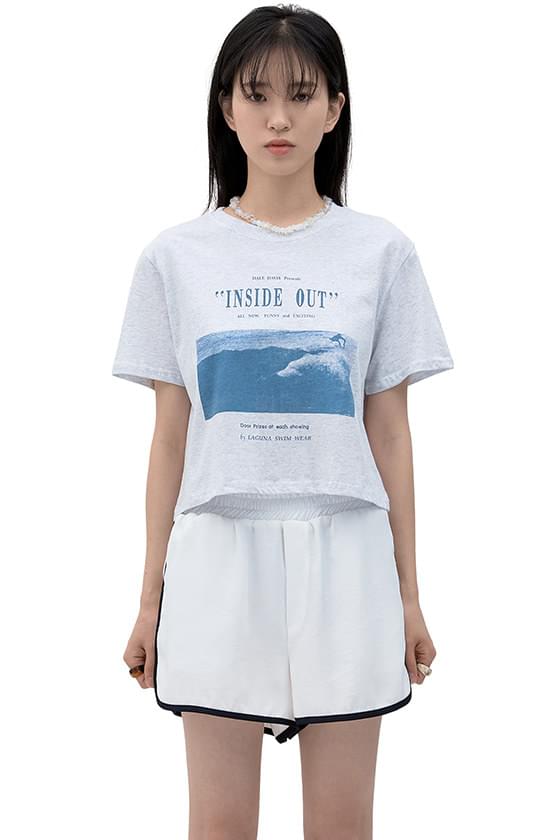 surfer print T-shirt