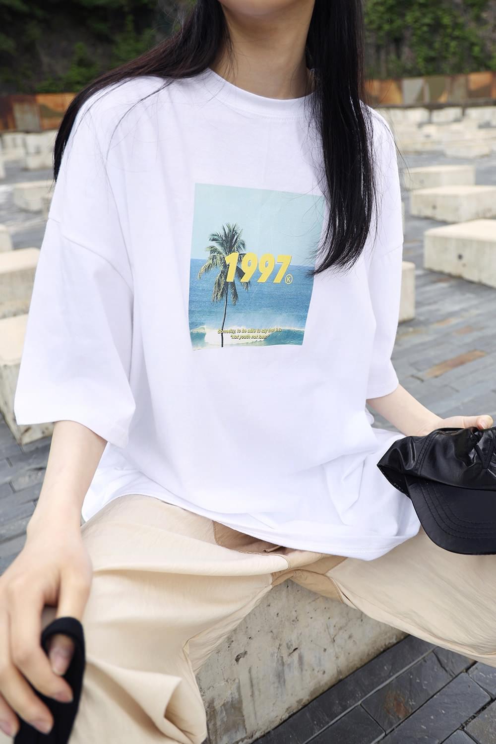Tシャツ