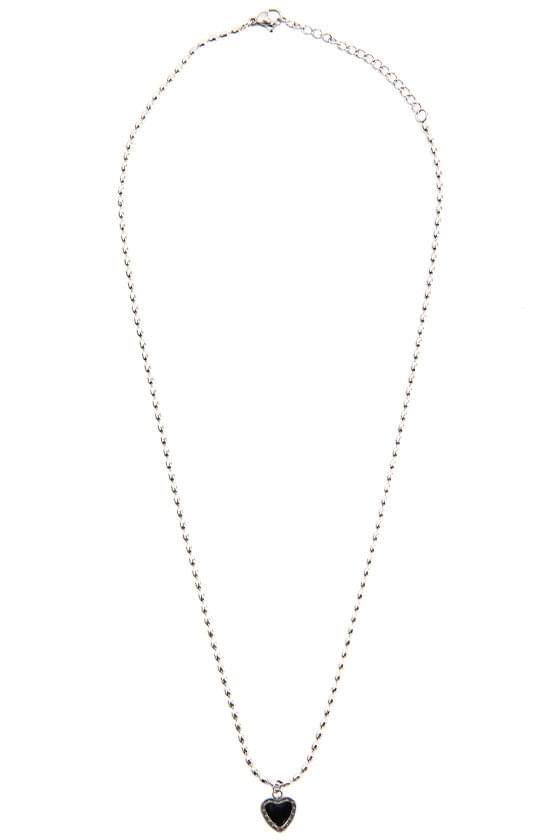 black heart pendant necklace