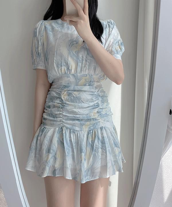 洋裝