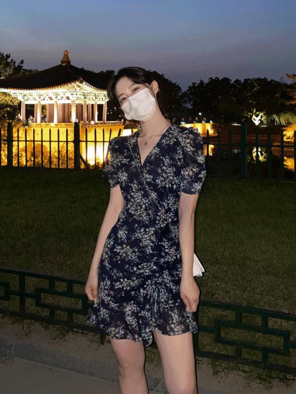 洋裝