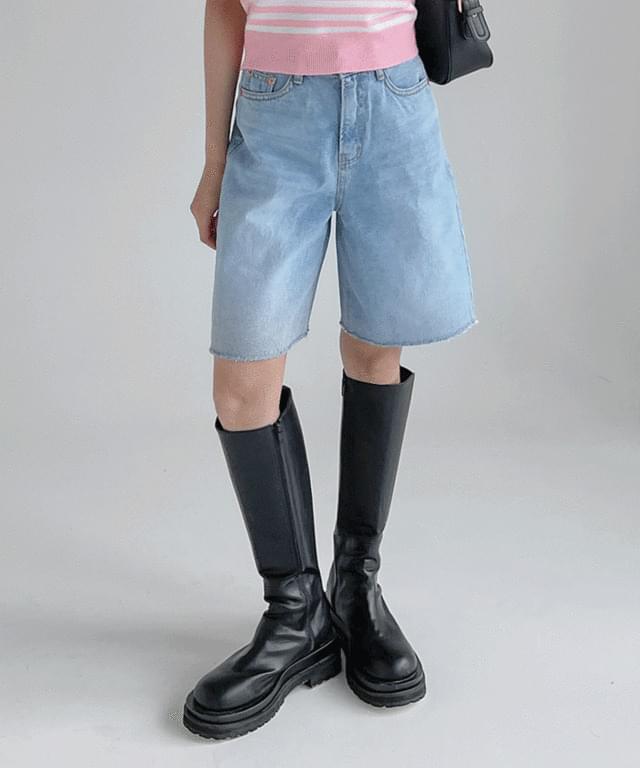 牛仔短褲
