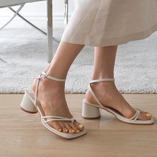 thick strap sandals heels
