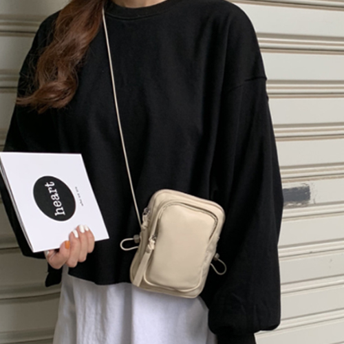 ショルダーバッグ