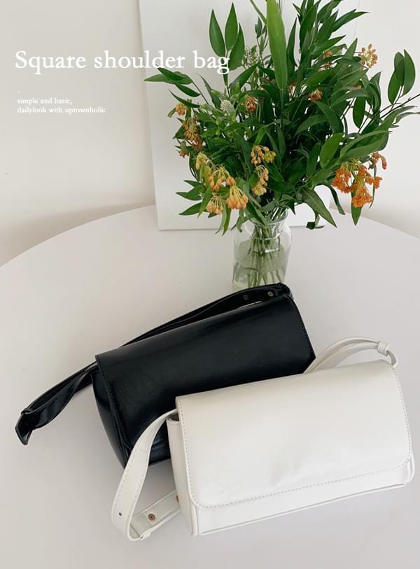 Mary Square Shoulder Bag