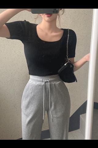 短袖上衣