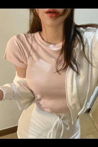 短袖上衣