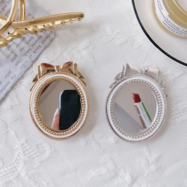 Snow White Mirror Grip Tok