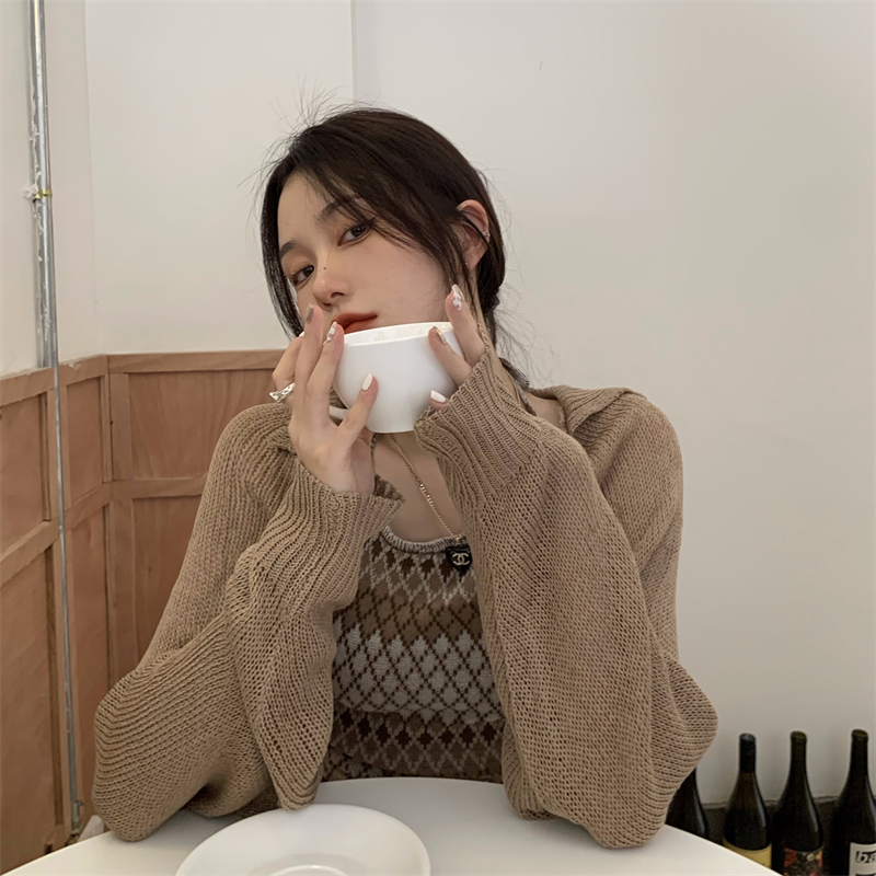 민소매 모델 착용 이미지-S1L15