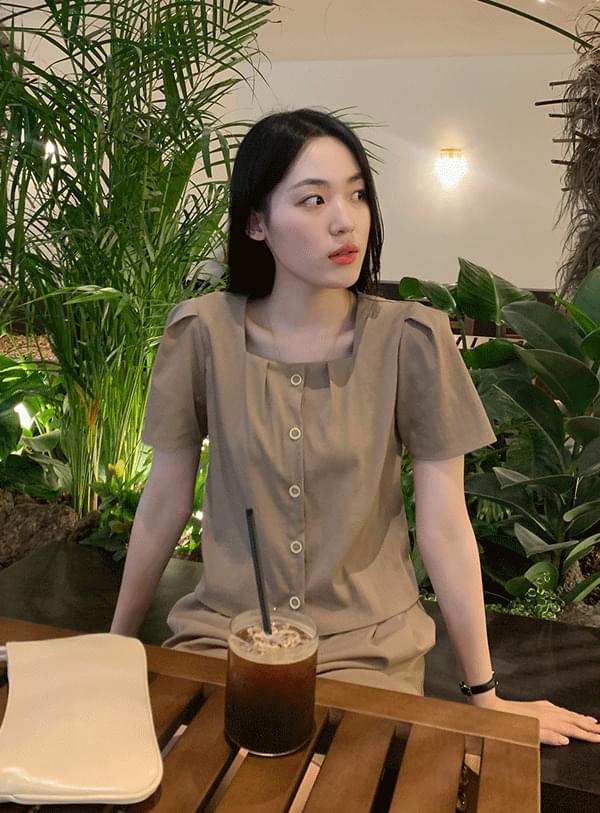 Lee square blouse