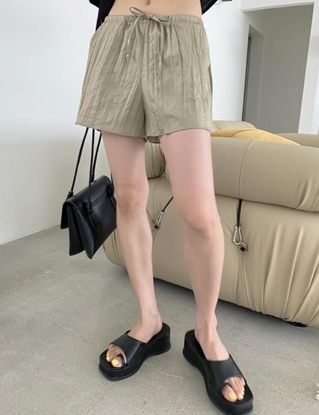ワイドパンツ