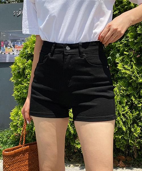 牛仔短褲