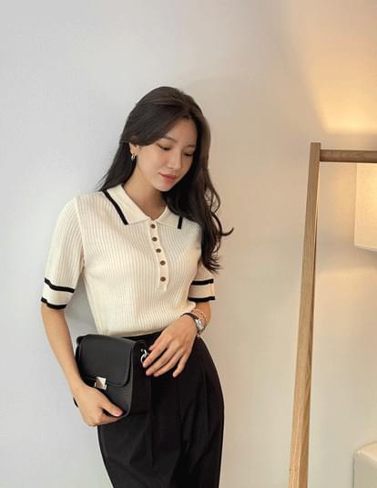 오엘 카라 배색 니트