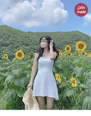 細肩帶緞面洋裝