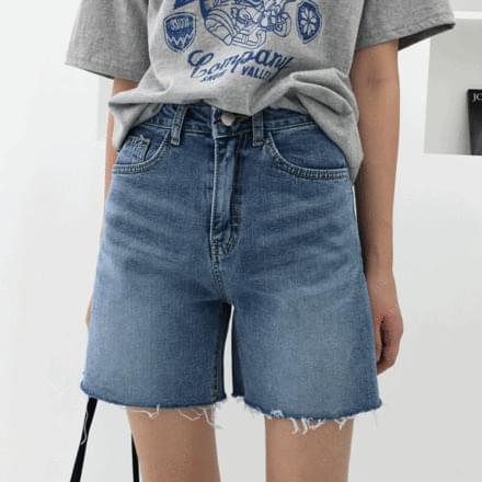 牛仔短褲