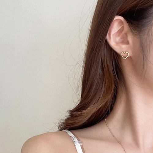 stud-earring