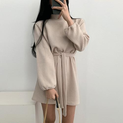 ニットワンピース