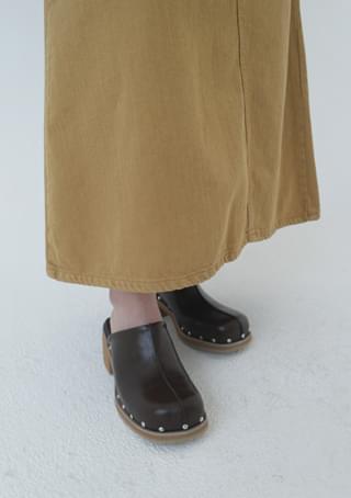 wooden stud clog mule
