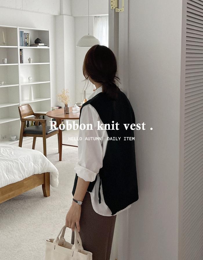 Milk Ribbon Knitwear Vest