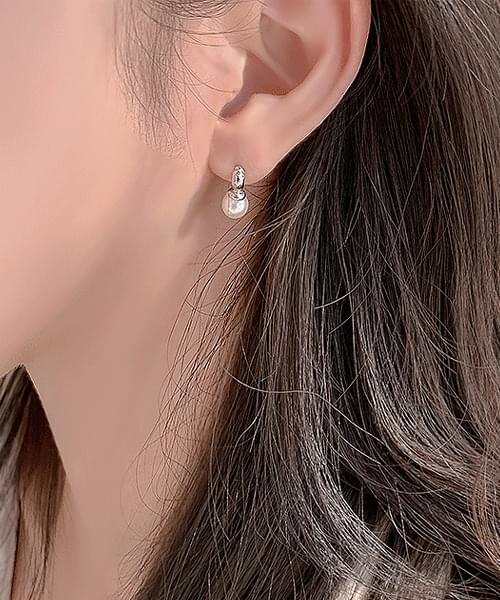 stud-earring