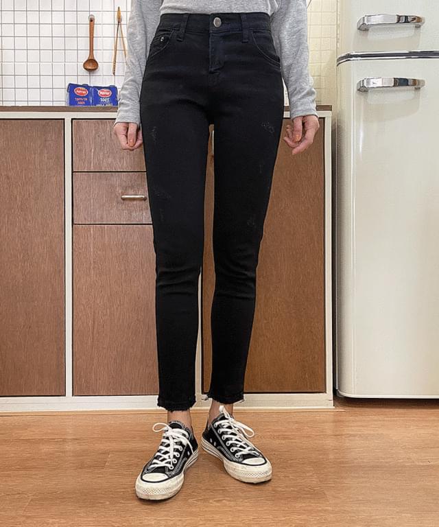 デニムパンツ