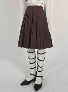 プリーツスカート