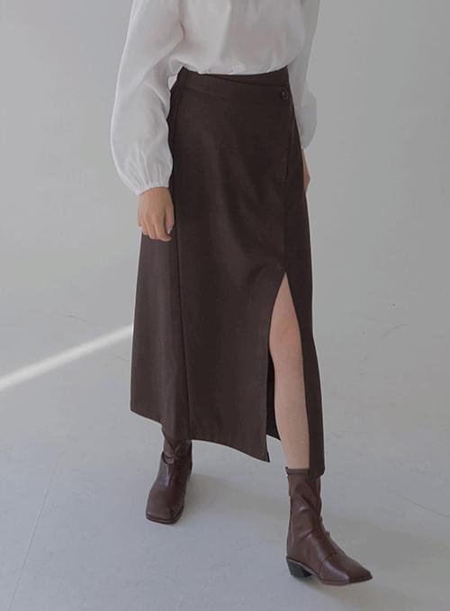 Unfooted button wrap slit skirt