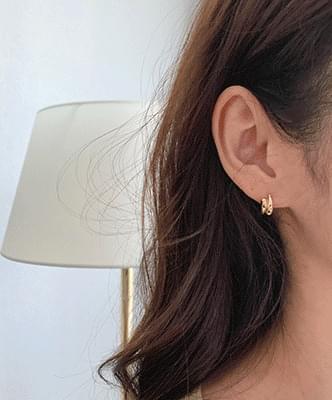 stud-earring