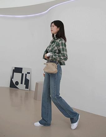 デニムパンツ