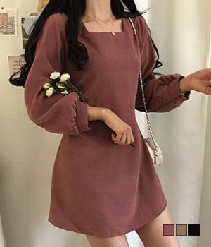 심쿵 스퀘어넥 미니 원피스