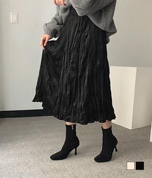 プリーツスカート
