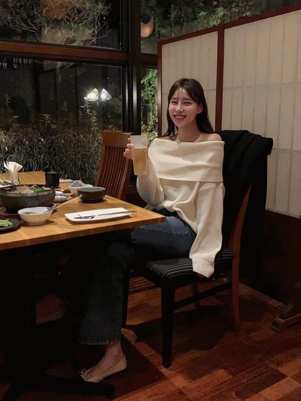 Genie Off Shoulder Knit