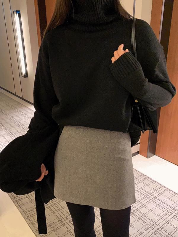 Second Boxy Turtleneck