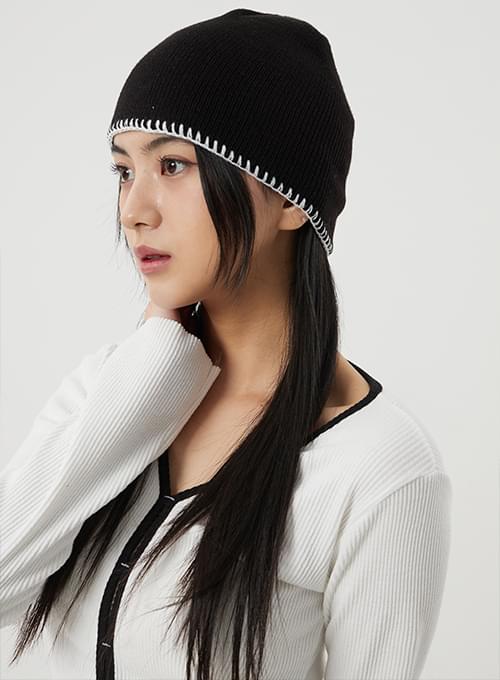 Color Matching Stitch Short Beanie B1201