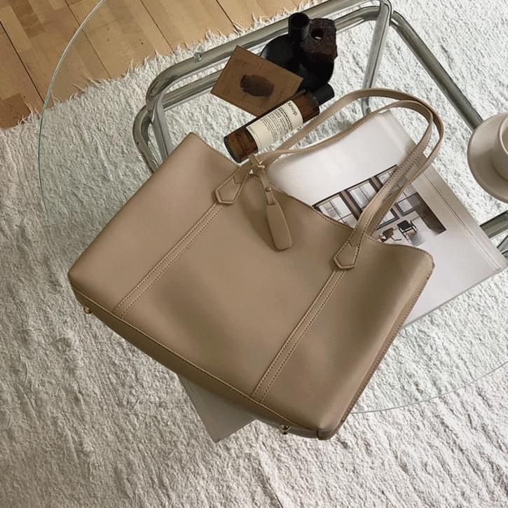 Big shoulder bag that fits anything