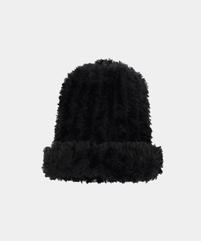 Carum Fur Beanie