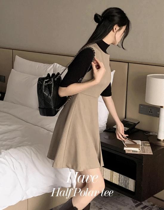 Have half Turtleneck T-shirt 短袖上衣