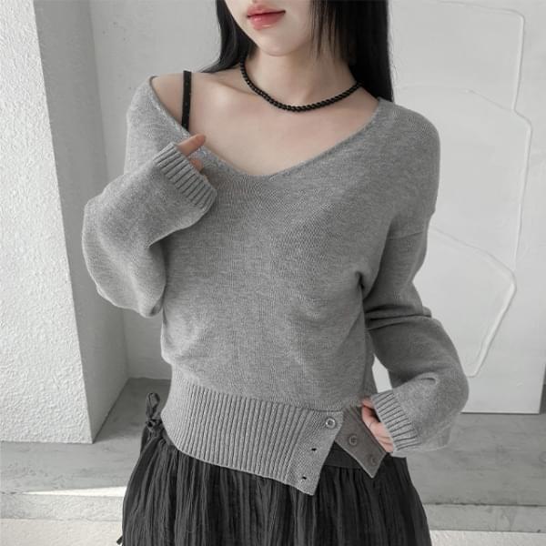 Basin Button V-Neck Knitwear 